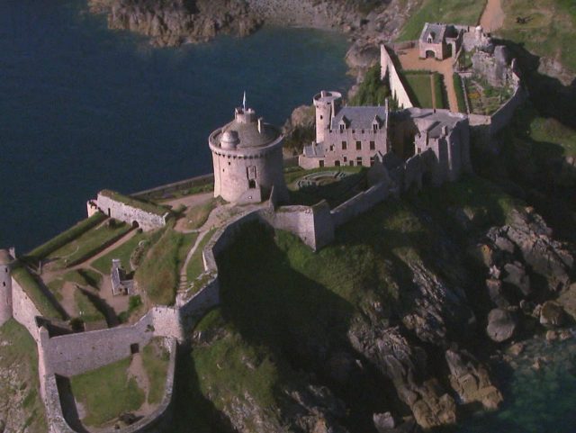 Des Racines et des Ailes - Passion Patrimoine : En Bretagne, de la baie de Morlaix au Cap Fréhel.