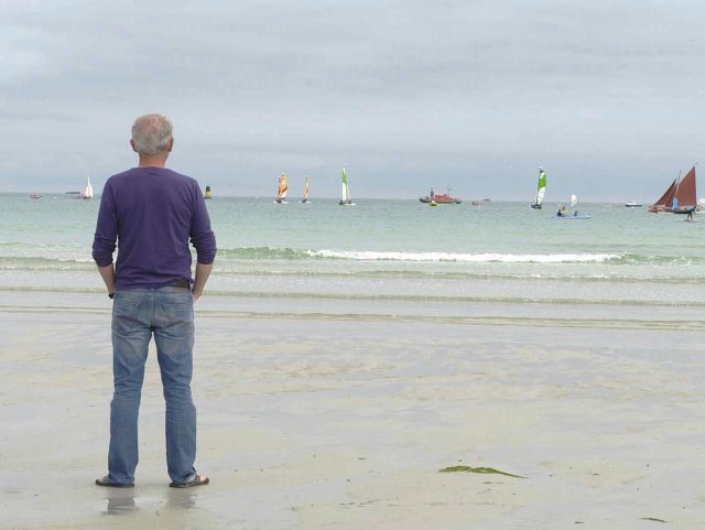 Dans le cadre de la tournée Zoom Bretagne : Yann Queffélec, l’océan, les mots de Philippe Baron
