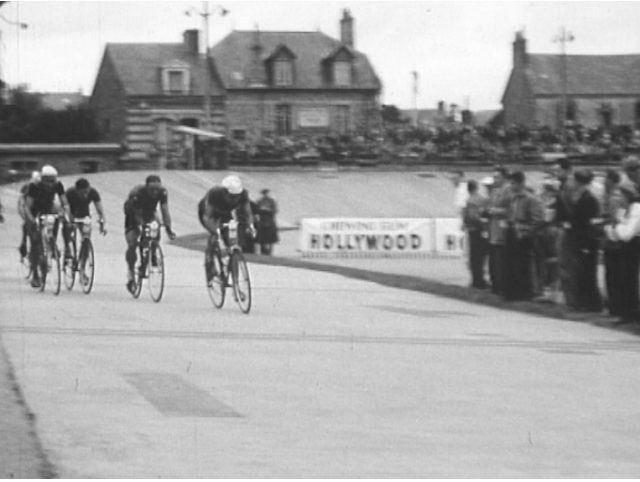 Cycle films du répertoire : Un dimanche à vélo