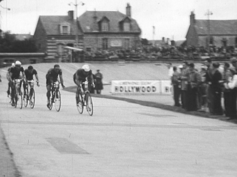 Cycle films du répertoire : Un dimanche à vélo