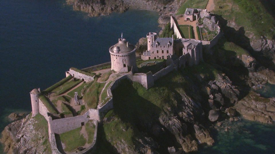 Des Racines et des Ailes - Passion Patrimoine : En Bretagne, de la baie de Morlaix au Cap Fréhel.