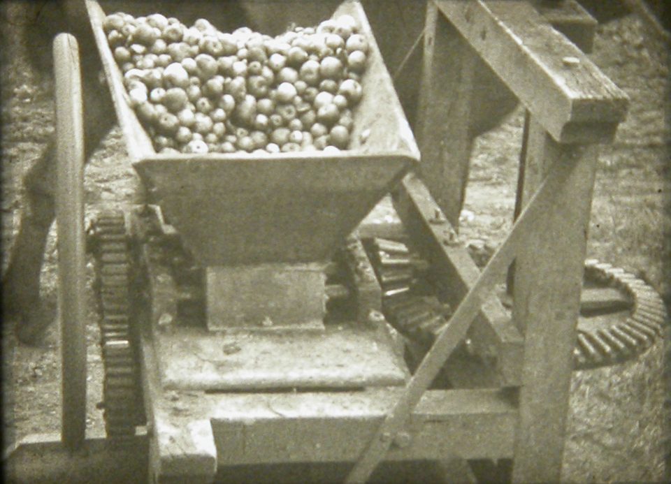 C’était hier en images : Le Boire : Cidre, vin et tonnelier