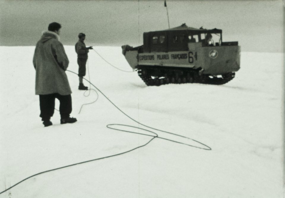 Docs en stock au Musée : 70 ans de la première expédition française au Groenland 