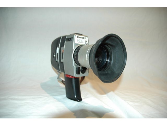 Caméra super 8 type D 2 A de marque Bauer