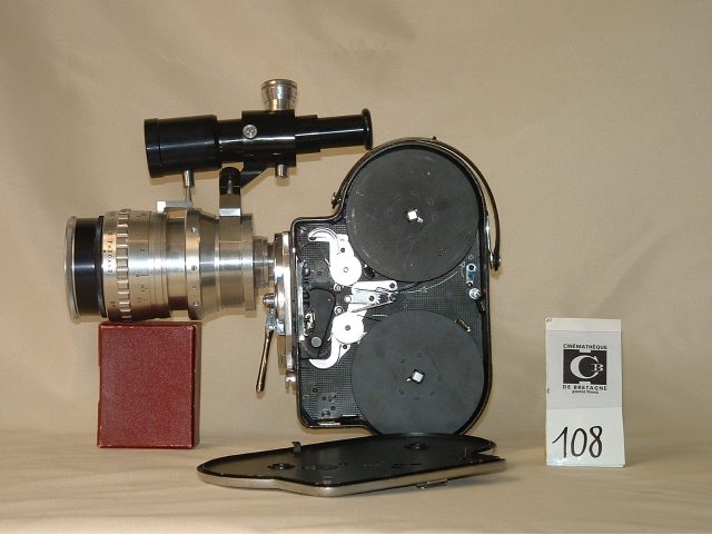 Caméra 16 mm type H-16 de marque Paillard Bolex