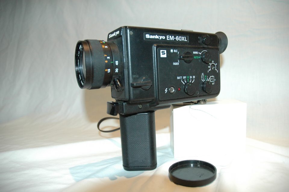 Caméra Super 8 type EM-60XL de marque Sankyo