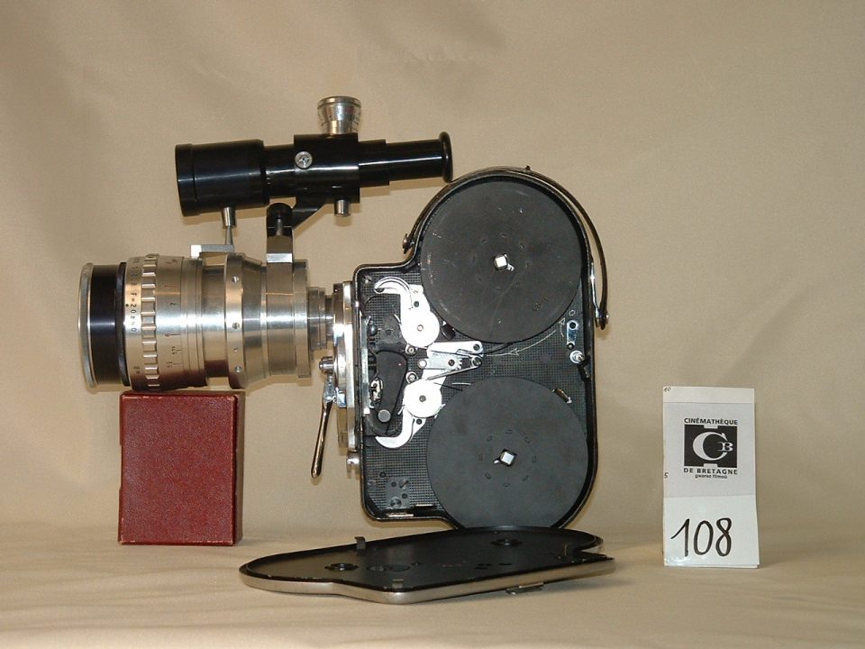 Caméra 16 mm type H-16 de marque Paillard Bolex